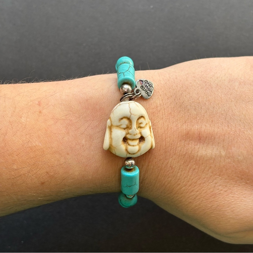 Howlite Buddha Charm Bracelet Turquoise Cream Beaded Handmade - Picture 3 of 5